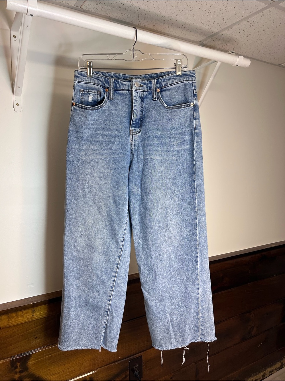 Wild Fable High Rise Light Wash Skater Jeans- 10